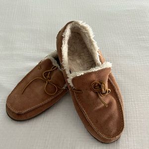 Men’s Vionic suede slippers